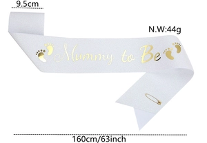 Weißes Glitzer Mummy to Be Schärpe mit Goldfolientext, 9,5cm Breite und 160cm Länge Detail