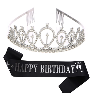 Couronne en cristal argenté et écharpe en satin noir pour fête du 10ème anniversaire