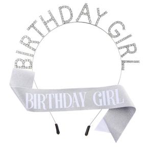 Ασημί λαμπερή στέκα Birthday Girl με στρας και ασορτί κορδέλα με γκλίτερ σετ