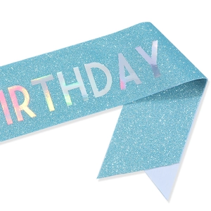Fascia di compleanno azzurra glitterata con testo olografico per decorazioni di festa