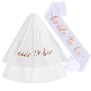 Zweilagiger weißer Brautschleier und Satin-Schärpe Bride to Be mit Roségold-Schrift