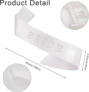 Détails de l'écharpe Bride en satin blanc avec lettres en perles et dimensions de 160cm