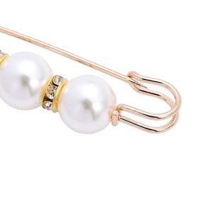Elegant champagne gold pearl safety pin brooch with rhinestones and vintage aesthetic