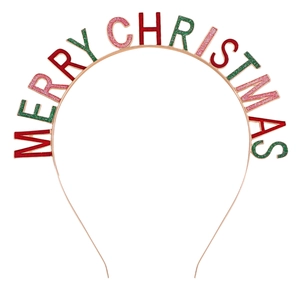 Λεπτομέρεια από στέκα Merry Christmas με εορταστικά κόκκινα και πράσινα γκλίτερ γράμματα