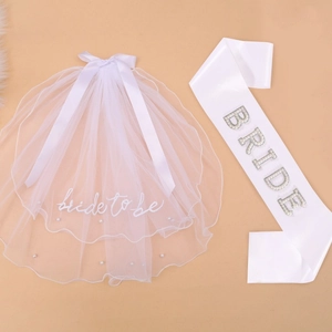 Set velo da sposa e fascia con ricamo di perle per addio al nubilato della futura sposa