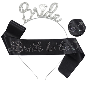 Silbernes Braut-Haarreif-Set mit glitzernder schwarzer Bride to be Satinschärpe