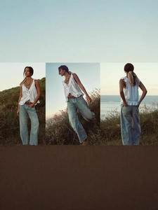 Vues de face, de côté et de dos du jean rétro taille moyenne pour les vacances à la mer