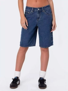Bermuda da donna in denim blu scuro con vestibilità comoda e cuciture a contrasto