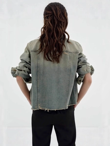 Retro washed denim jacket in oversized fit with distressed hem for a vintage streetwear look