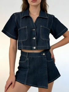 Set due pezzi da donna in denim blu scuro con giacca corta a maniche corte e gonna
