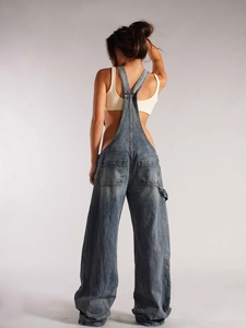 Salopette en jean ample pour femmes bleu délavé vintage avec bretelles croisées au dos