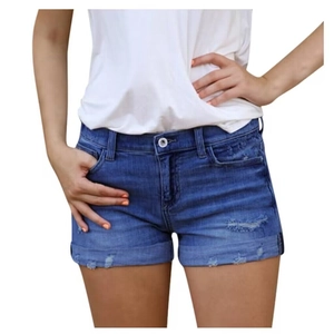 Short en jean moulant déchiré avec ourlet effiloché et délavage foncé femme