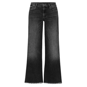 Détail du jean gris foncé délavé avec bords bruts et effet usé sur le bas des jambes