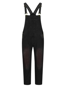 Détail de la salopette en jean noir avec boucles métalliques et poche sur la poitrine