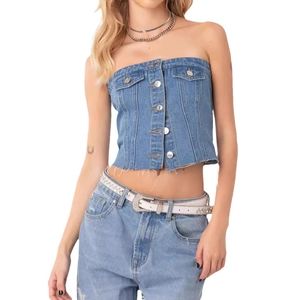 Ärmelloses Denim-Tube-Top mit Metallknöpfen, Pattentaschen und ausgefranstem Saum für Damen