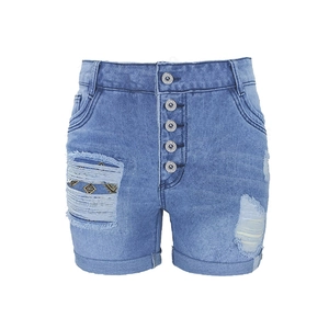 Slim Fit hellblaue High Waist Denim Shorts mit Fünf-Knopf-Leiste und Fransen-Details