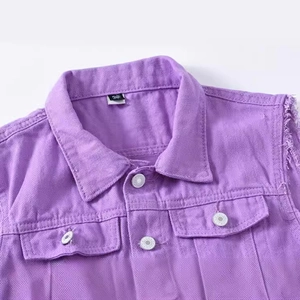 Gilet en jean violet pour homme avec col à revers classique et emmanchures à bords francs