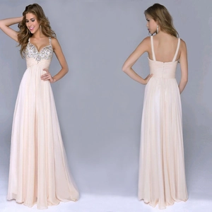 Abito da sera champagne con paillettes scintillanti, gonna in chiffon e scollo a V