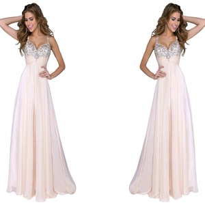 Elegante abito da sera con paillettes a vita alta e gonna in chiffon rosa chiaro