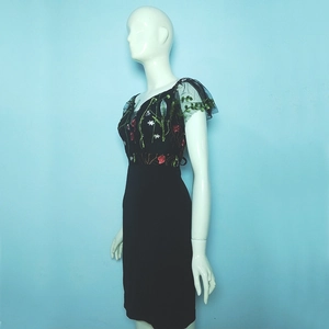 Elegant mesh embroidery dress with floral patterns and sexy slim fit bodycon silhouette
