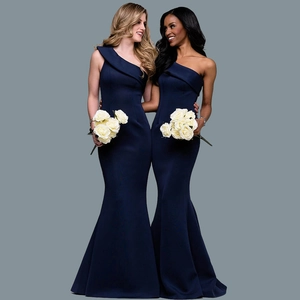Détails de robes de soirée sirène bleu marine à une épaule avec un tombé élégant du tissu