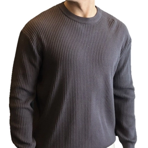 Men's retro vertical ribbed crewneck sweater in dark gray long sleeve knit style