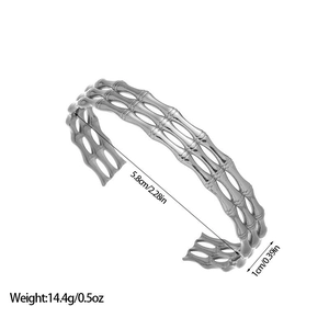 Detail view of silver bamboo texture bangle showing 5.8cm diameter and 1cm width specs