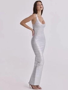 Robe bandage longue argentée avec design dos nu sexy et silhouette à encolure en U