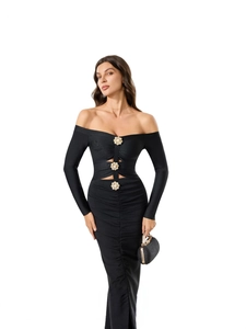 Robe bandage noire à épaules dénudées avec découpe ajourée et boutons fleur en cristal