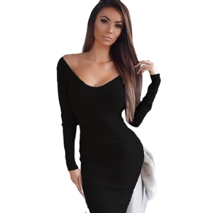 Elegant slim fit long sleeve black V-neck ribbed knit midi dress for women