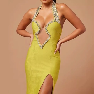 Robe bandage licou vert clair sexy avec strass et fente latérale haute chic