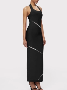 Robe midi noire licou élégante avec garniture en strass scintillants et fente haute sexy