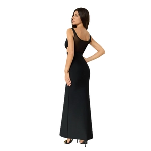 Robe maxi noire élégante dos nu avec empiècement en résille et détails découpés à la taille