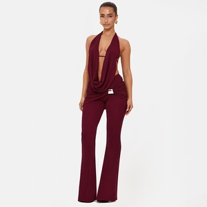 Damen Set mit Neckholder Top rückenfrei und ausgestellter Hose in Burgunderrot mit Metallschalle