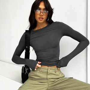 Stylish charcoal grey slim fit long sleeve round neck basic T-shirt for women outdoors