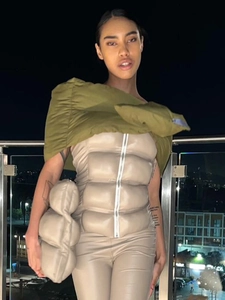 Three-piece quilted streetwear set with olive bolero and beige off-shoulder zip vest