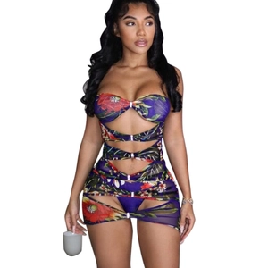 Sexy paarse gebloemde mesh mini-jurk met uitsparingen en mouwloze nauwsluitende pasvorm