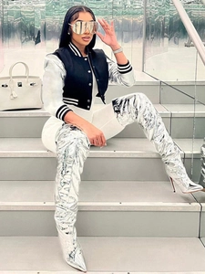 Damen Mode Cropped Varsity-Jacke Metallic Silber Patchwork Ärmel Druckknopf Buchstabendruck Lässig Streetwear Oberbekleidung