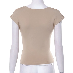 Detail of the slim-fit backless design on this khaki knit short sleeve T-shirt