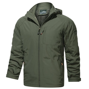 Giacca invernale da uomo verde militare con calda fodera in pile grigio e tessuto antivento