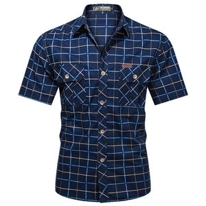 Camicia casual a maniche corte da uomo a quadri blu scuro con doppie tasche stile outdoor