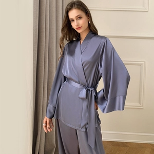 Pyjama en Satin pour Femmes Haut Et Bas Luxueux Couleur Unie Vêtements De Nuit Manches Longues Style Kimono Vêtements De Détente