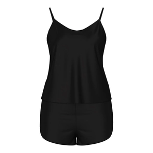 Ensemble de nuit deux pièces pour femme en satin noir avec caraco et short au style épuré