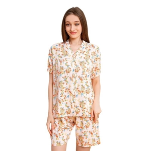 Ensemble pyjama floral en coton pour femme avec haut à manches courtes et short d'été