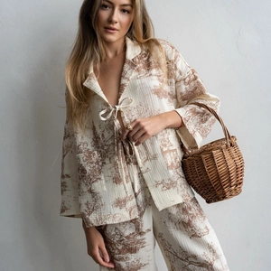 Set relax da donna in due pezzi con stampe vintage francesi e top con lacci regolabili