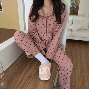 Women's sweet pink heart print long-sleeve pajama set with button-down collar top