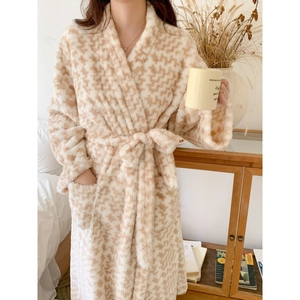 Thick beige wave pattern plush bathrobe with waist belt and pockets for home comfort