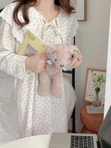 Detailed lace collar and floral cotton nightdress with ribbon bow and long sleeves