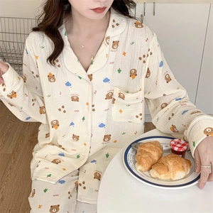 Women Cute Cartoon Bear Print Cotton Gauze Pajamas Set Long Sleeve Button Down Lapel Top And Bottom Home Wear Nightwear