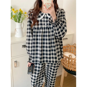 Plaid-Pyjama-Set mit langem Arm, Spitzen-Peter-Pan-Kragen und weißen Knöpfen für zu Hause